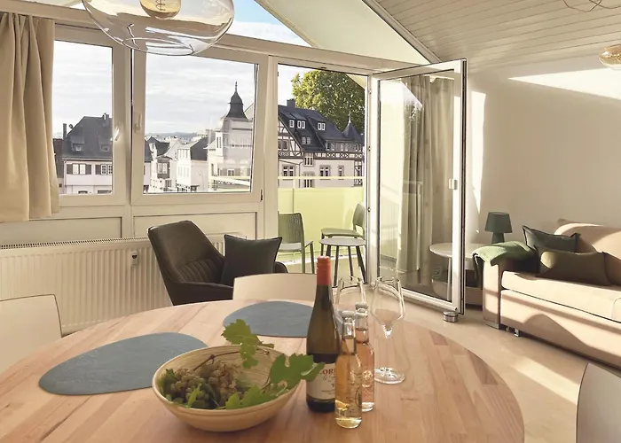 Appartement Nava-suites - 2-zi-appartement Mit Naheblick Mitten In *